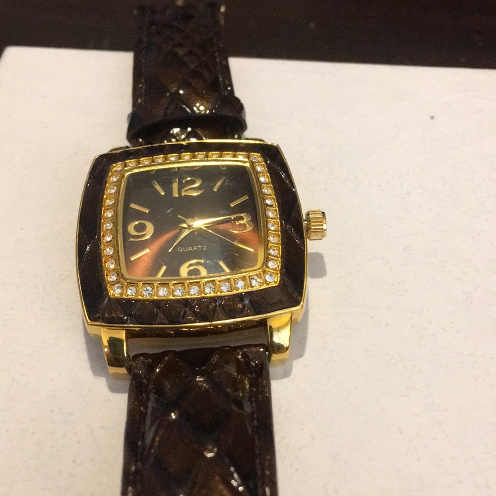 Joan Rivers Watch - Picture 3 of 8